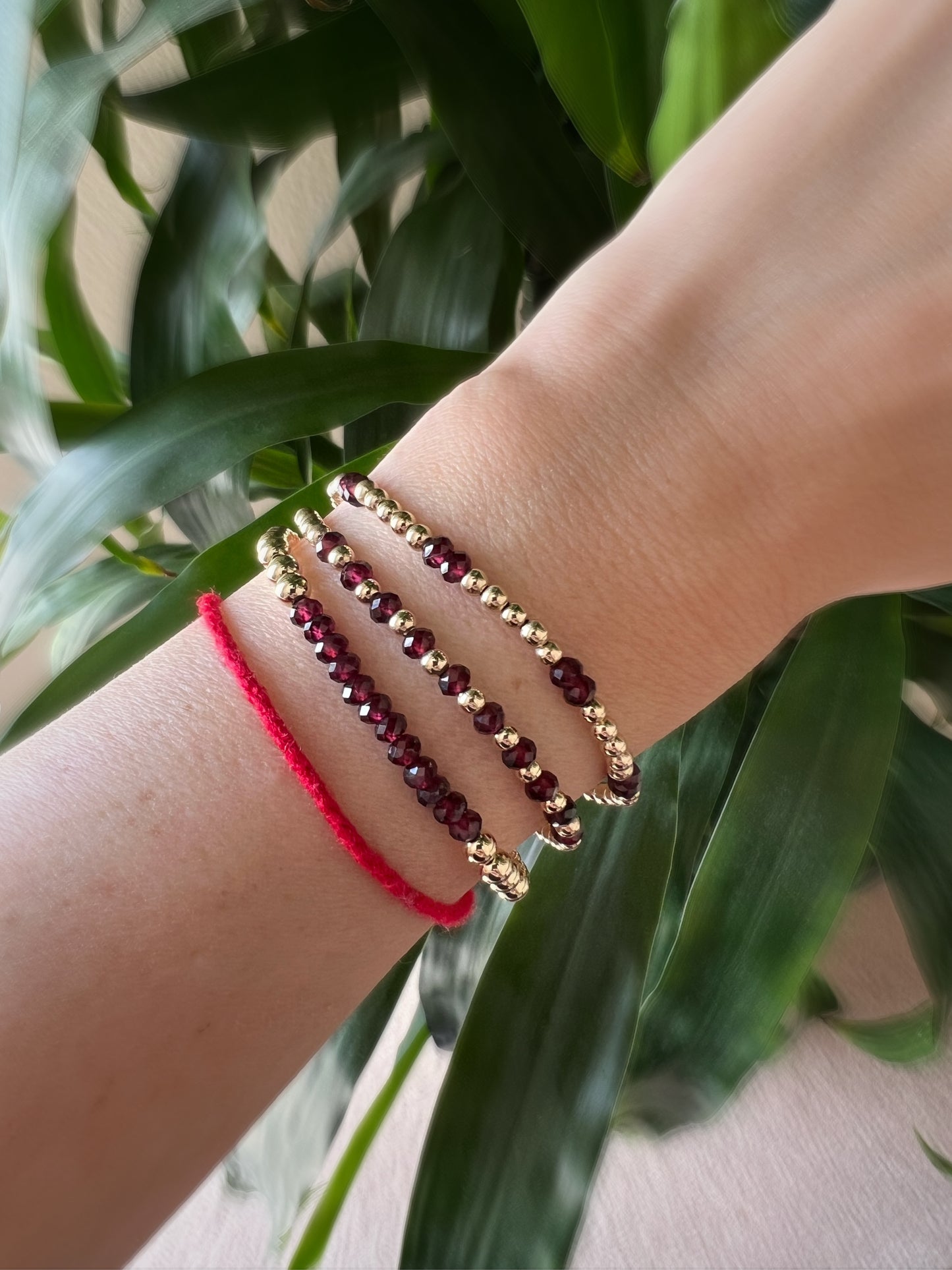 3MM GOLD FILLED BRACELET WITH FACETED GARNET