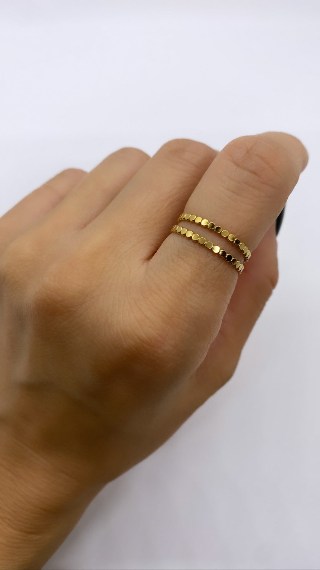 THE FLAT BEADED RING